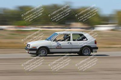 media/Oct-04-2025-OnGrid (Sat) [[44bd565ffa]]/Green Group/Grapevine/